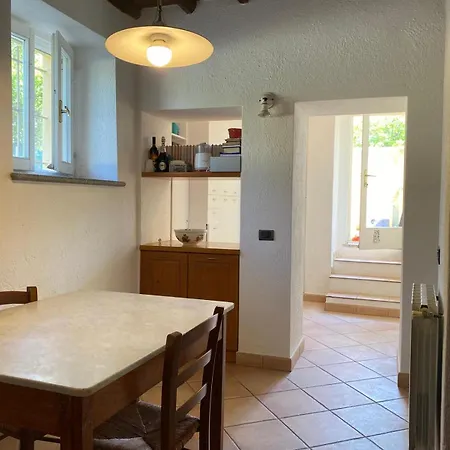 Apartment Alloro 7 *